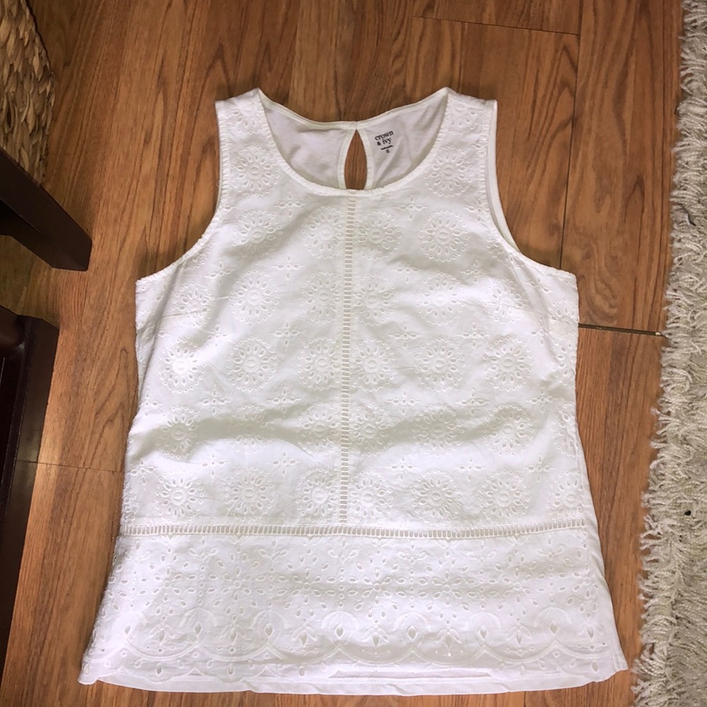 Women’s lace tank